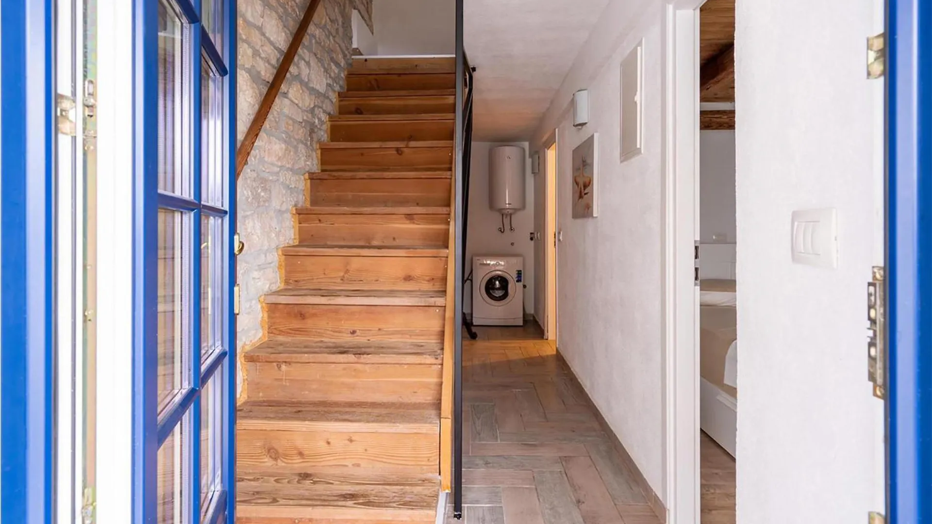 度假居 Beautiful Home In Putini With Kitchen Sorici